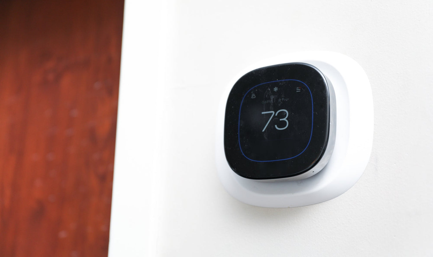 Why InvisOutlet Pro is the Perfect Partner for Your Smart Thermostat - Intecular